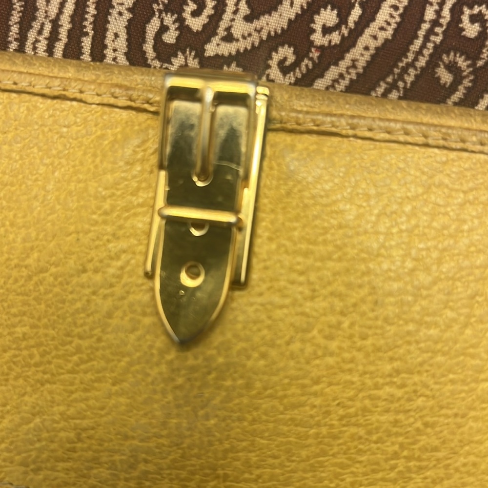 Authentic Gucci Wallet - Picture 8 of 8